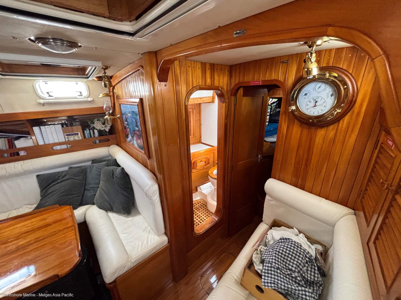 Roberts 44 Centre Cockpit