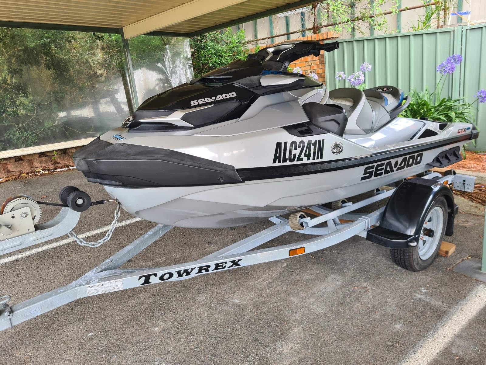 Sea-Doo GXT Limited 300