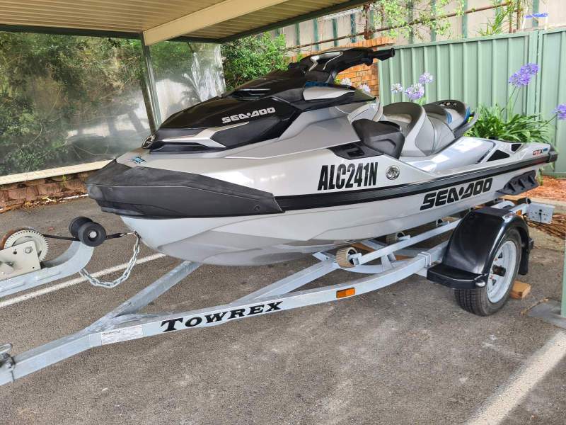 Sea-Doo GXT Limited 300