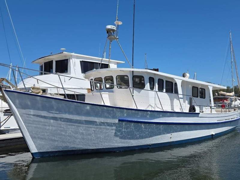 Custom 50 Motor Cruiser