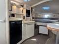 Sea Ray 365 Sundancer