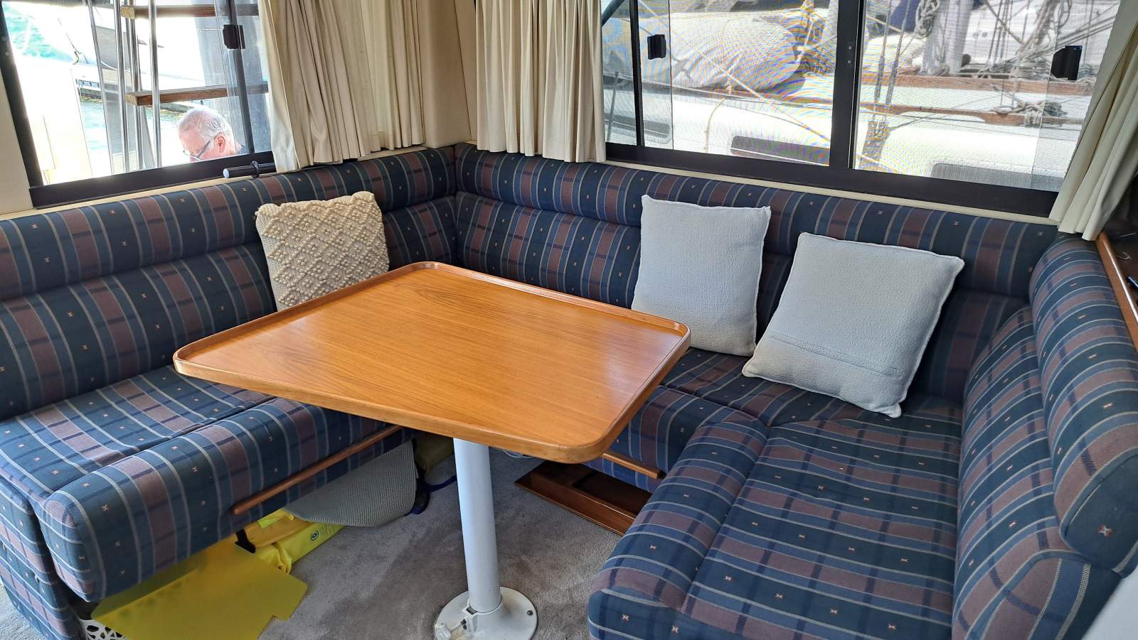 Riviera 3300 Flybridge 1992