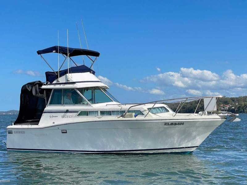 Mariner 25 Flybridge