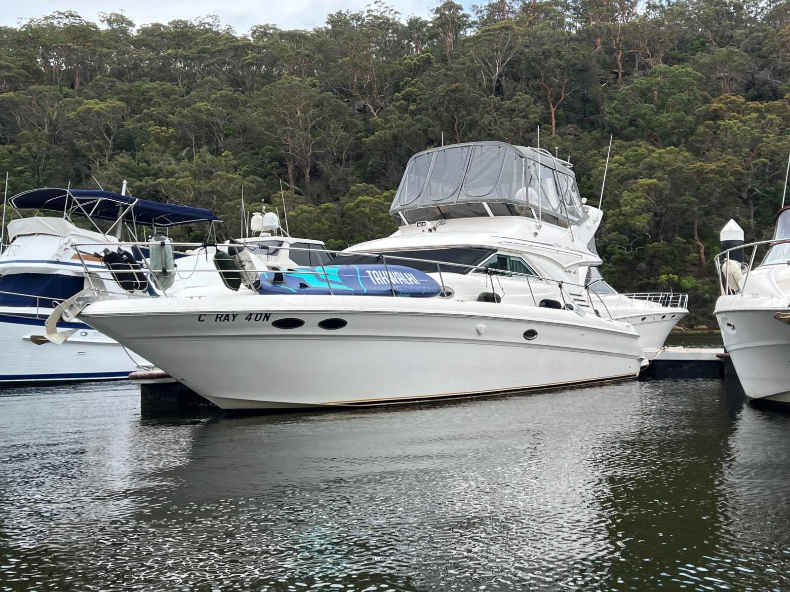 Sea Ray 400 Sedan Bridge