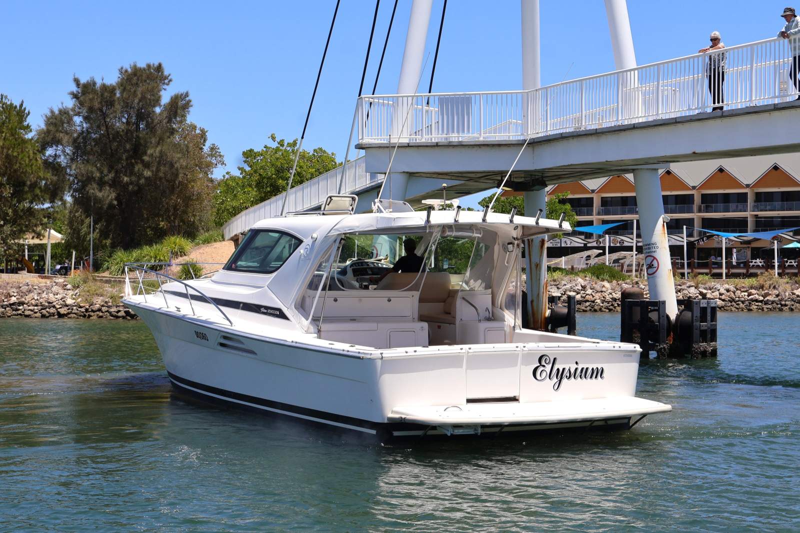 Riviera 4000 - Renowned Luxury, Space & Handling!