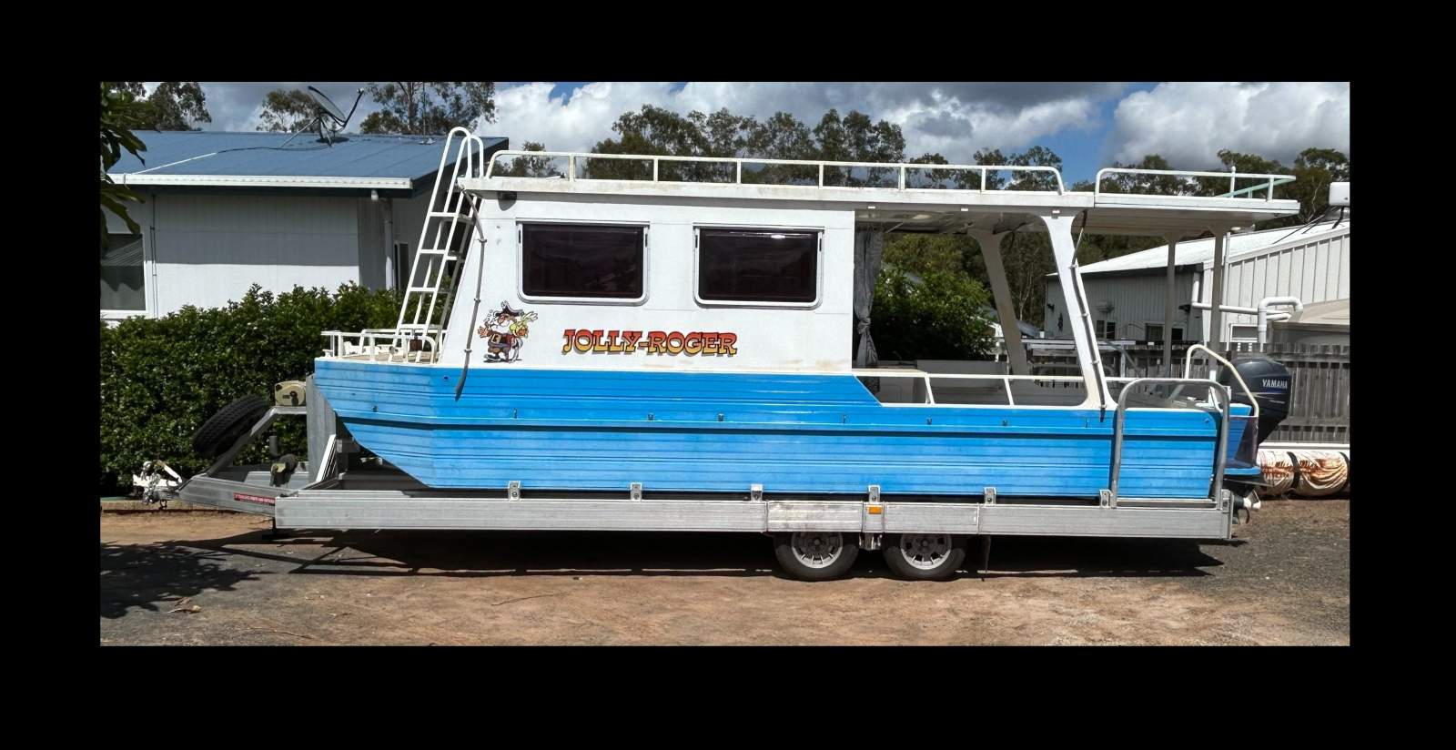 House Boat 7.4 Mtr - Trailable
