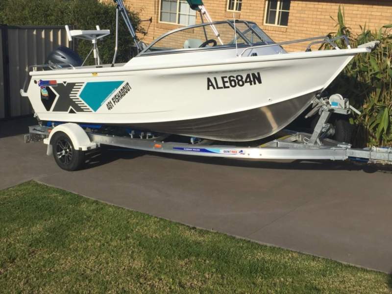 Quintrex 481 Fishabout Powered by a Yamaha F70-hp 4- Stroke