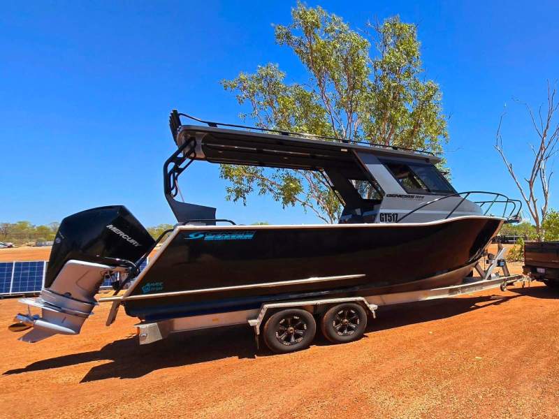 Genesis 700 XL Hardtop