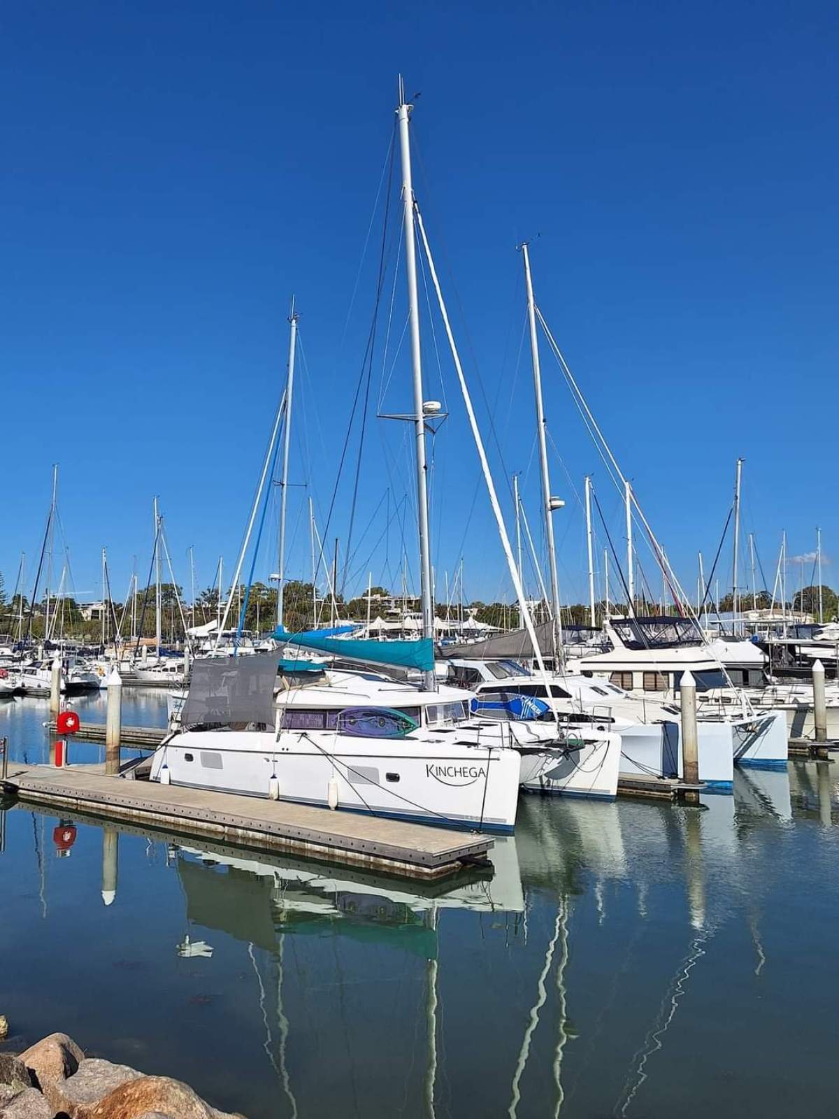 Lagoon 421