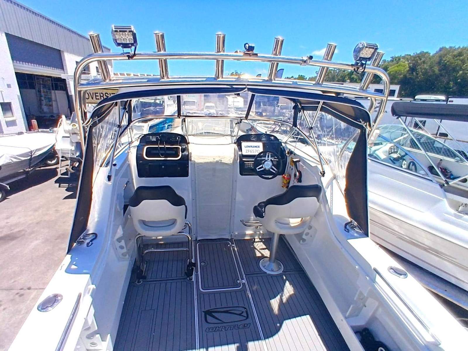 Whittley CW 2150 Cuddy cabin