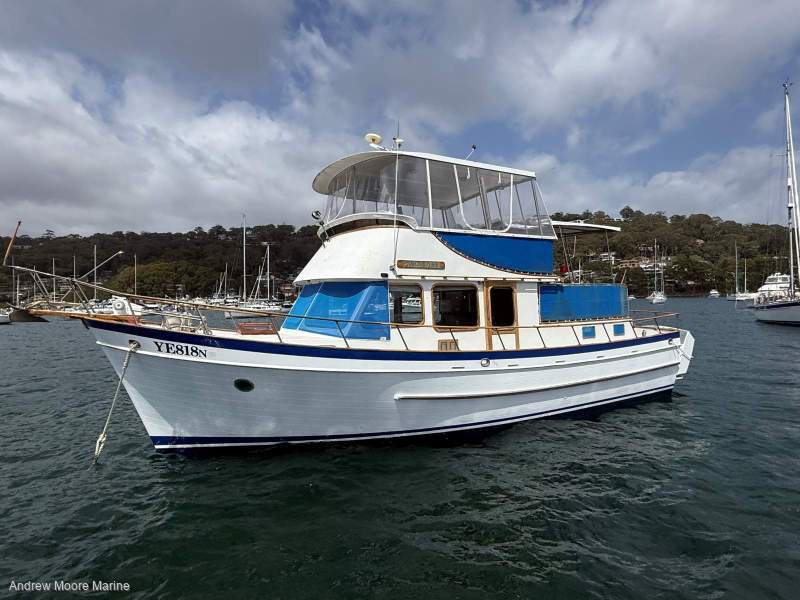 Tradewinds 40 Flybridge Cruiser