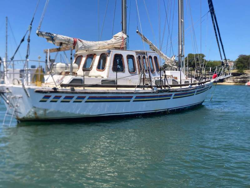 Roberts 43 Pilot House Enclosed Get Ready To Sail away Sydney