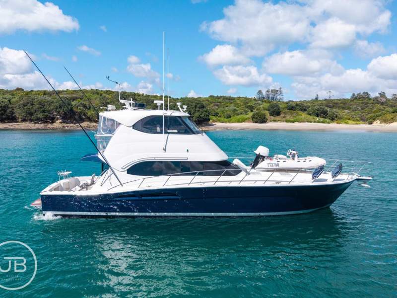 Riviera 51 Enclosed Flybridge