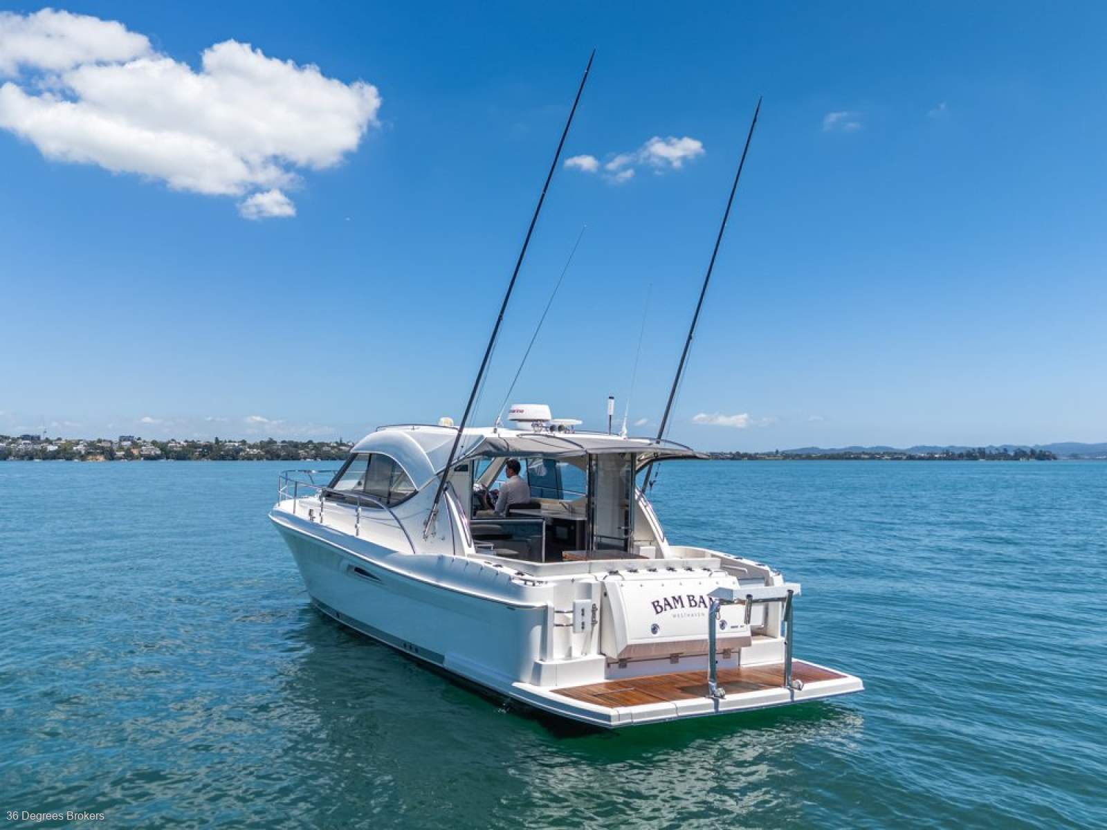 Riviera 3600 Sport Yacht