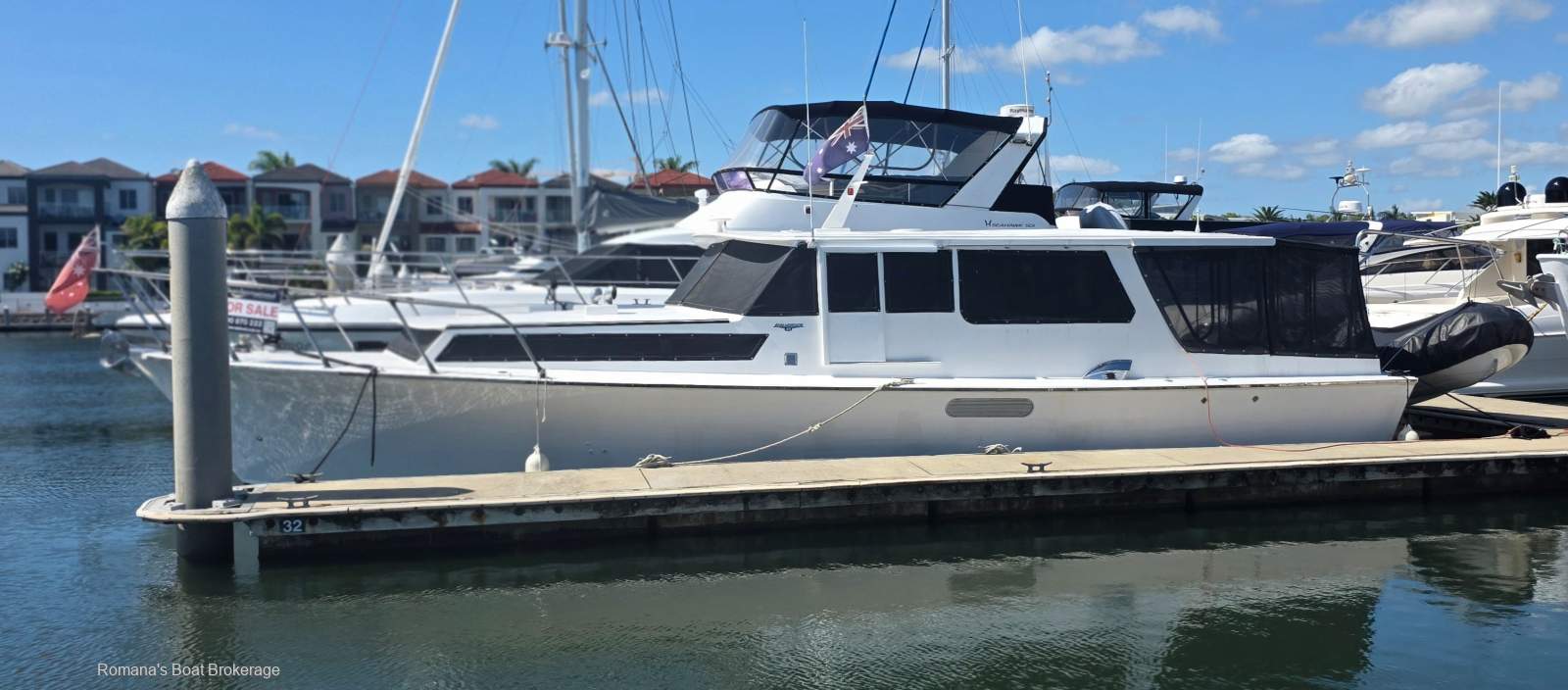 Halvorsen 45 Sedan Motor Cruiser