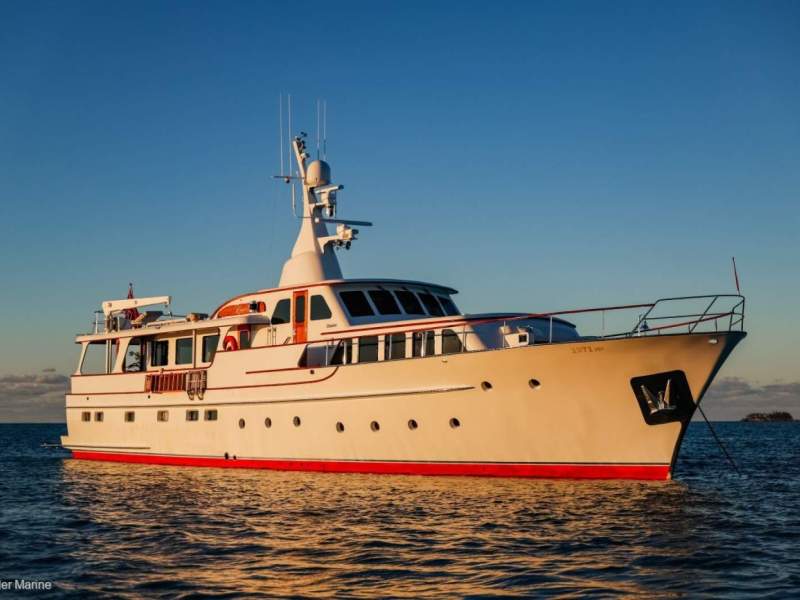 Feadship 85 Motor Yacht 'Kapal'
