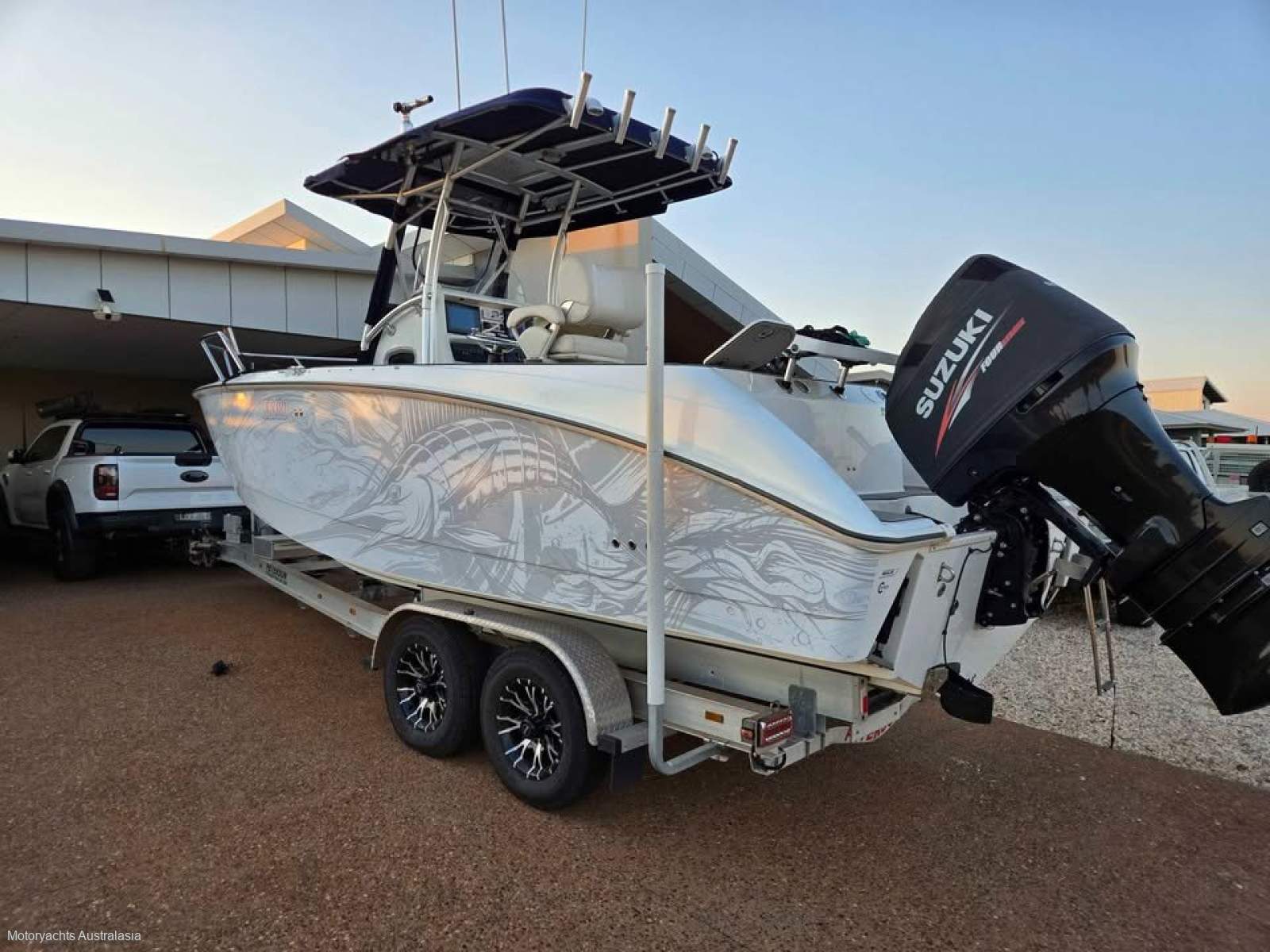 Boston Whaler 240 Outrage - What a Beauty!!