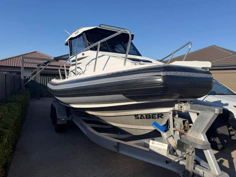 Saber 725 Cabin - Made in WA! As New at a greatly reduced price!!