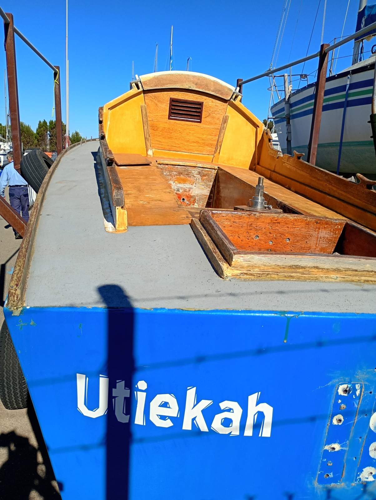 Van De Stadt Black Soo Plywood hull