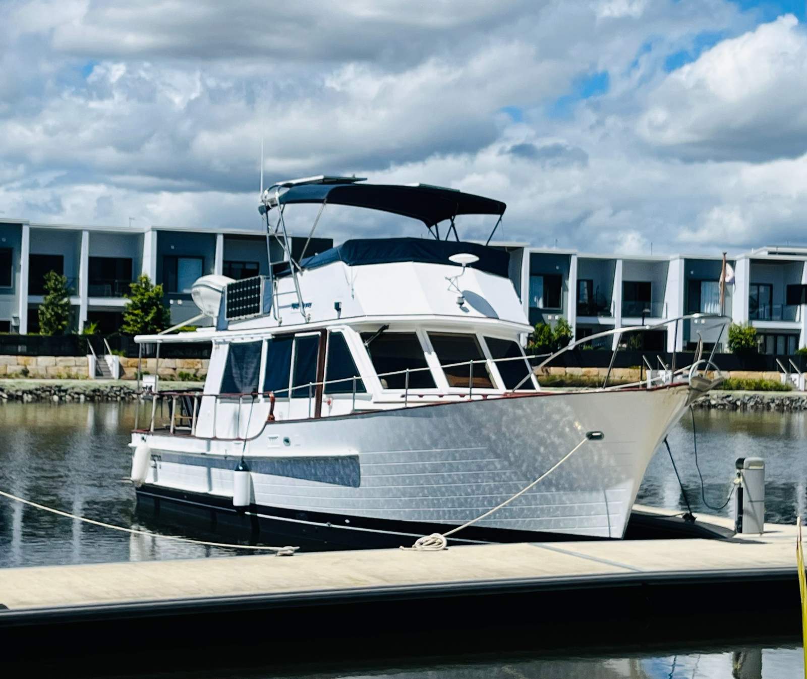Halvorsen 36 Island Gypsy Cruiser