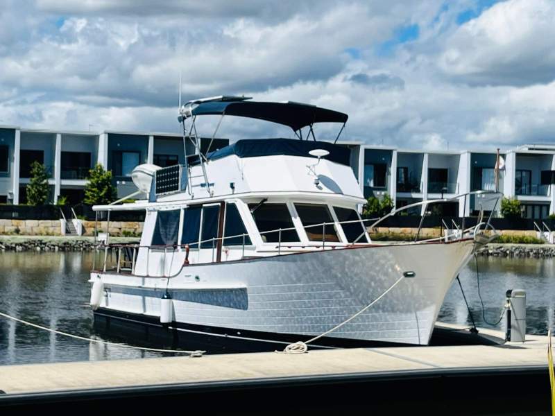 Halvorsen 36 Island Gypsy Cruiser
