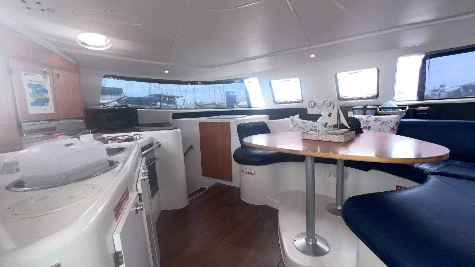Fountaine Pajot Lavezzi 40