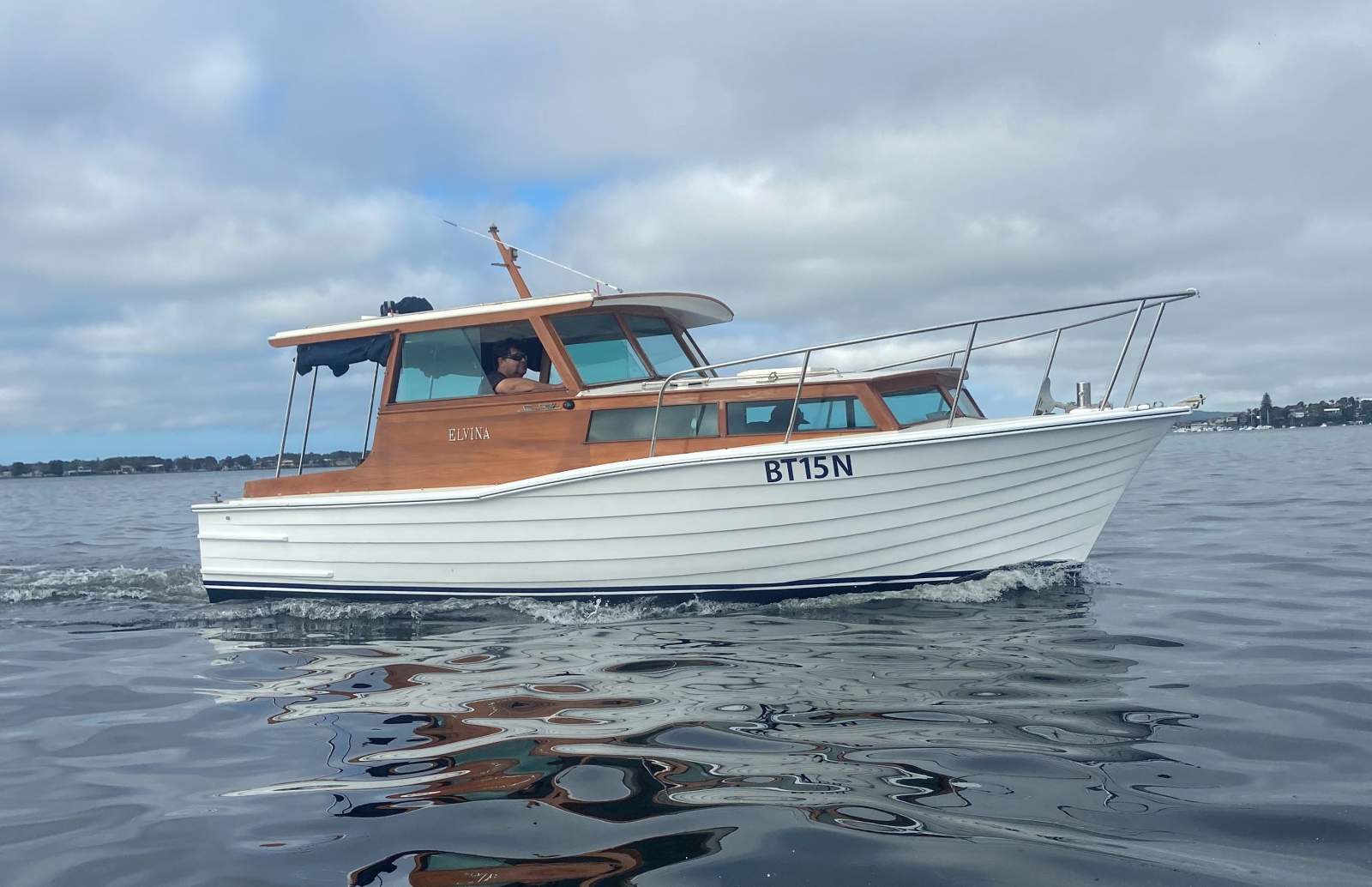 Halvorsen Fumini 23' Sea Skiff