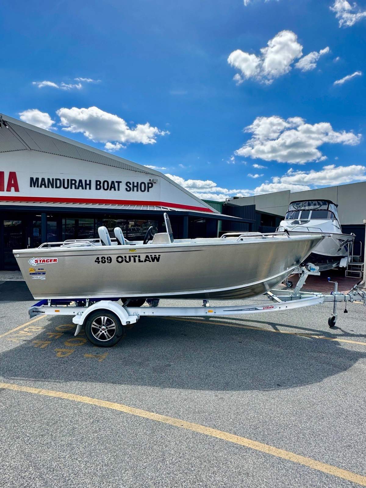 Stacer 489 Outlaw Side Console