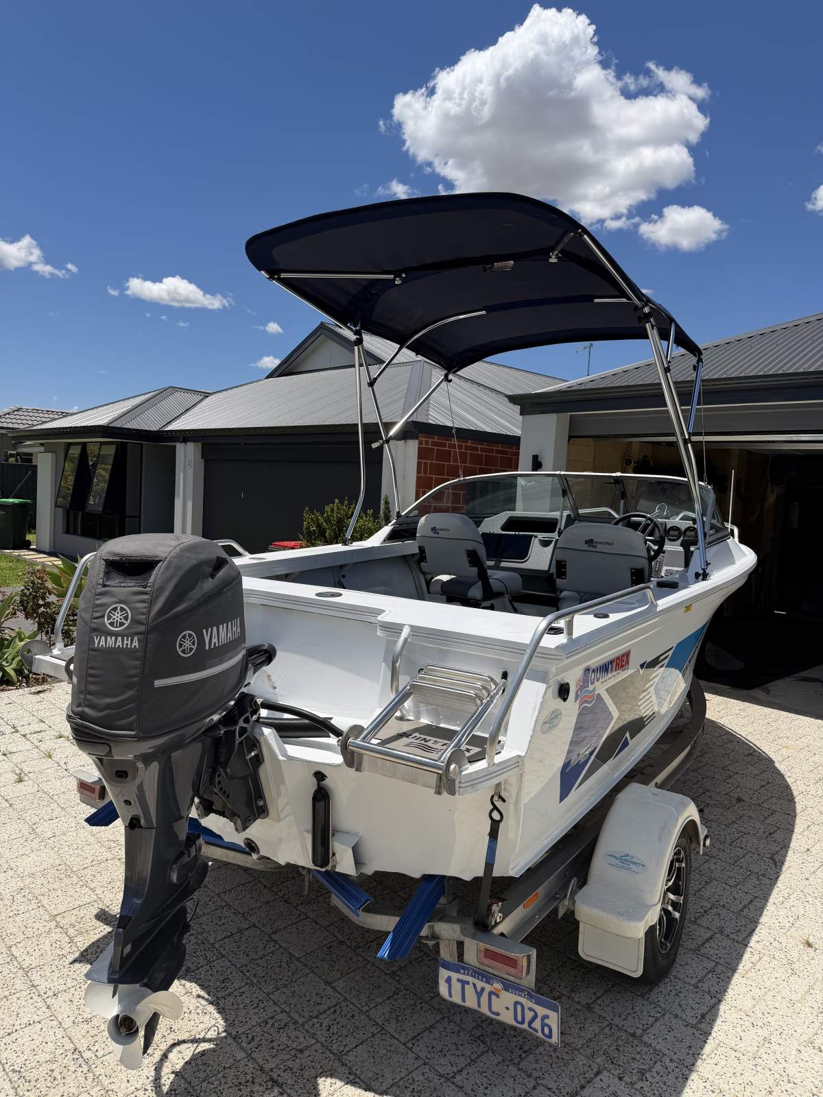 Quintrex 450 Fishabout ONLY 22 HOURS YAMAHA 60HP 4 STROKE