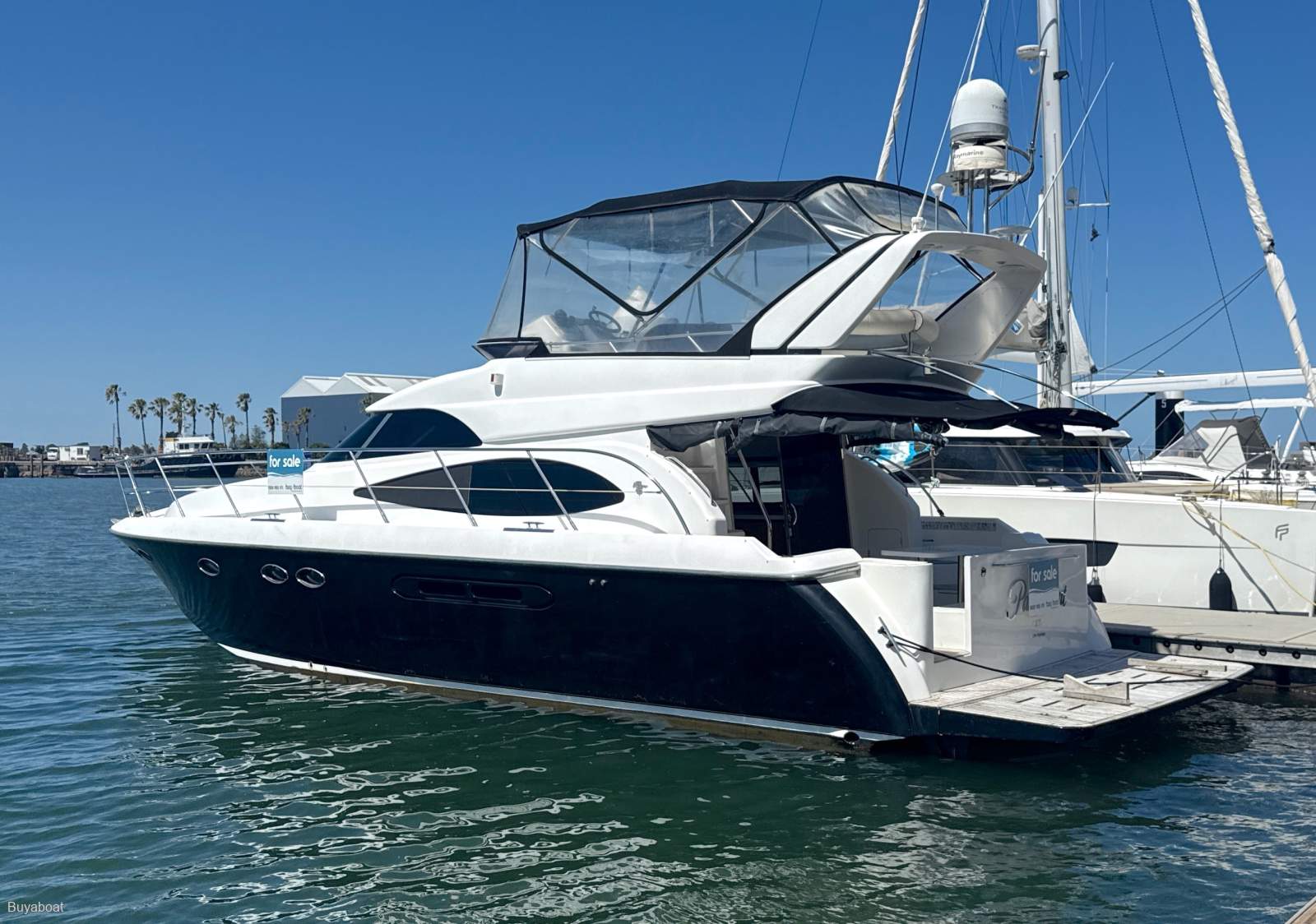 Dyna 50 Flybridge