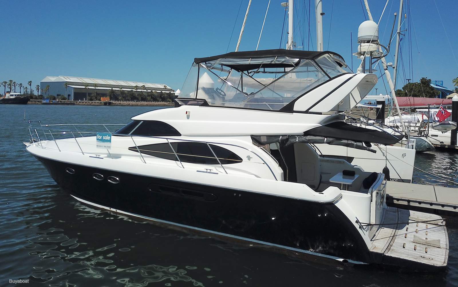 Dyna 50 Flybridge