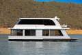 Nova Houseboat Holiday Home on Lake Eildon:NOVA on Lake Eildon