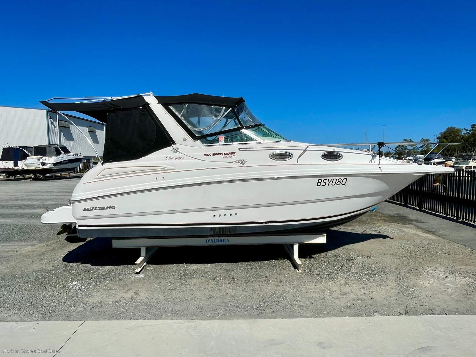 Mustang 2800 SportsCruiser Series II