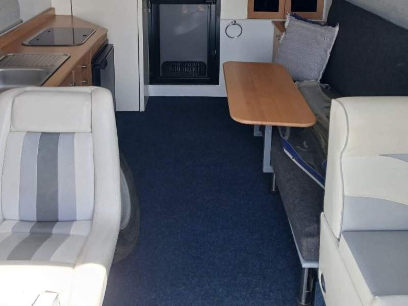 Quintrex Pontoon boat Quintrex 7.5 metre pontoon trailable houseboat