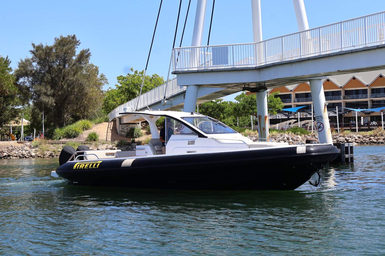 Pirelli TecnoRib 35 - Luxury & Performance!