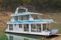 Love Affair Houseboat Holiday Home on Lake Eildon:Love Affair on Lake Eildon