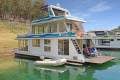 Love Affair Houseboat Holiday Home on Lake Eildon:Love Affair on Lake Eildon