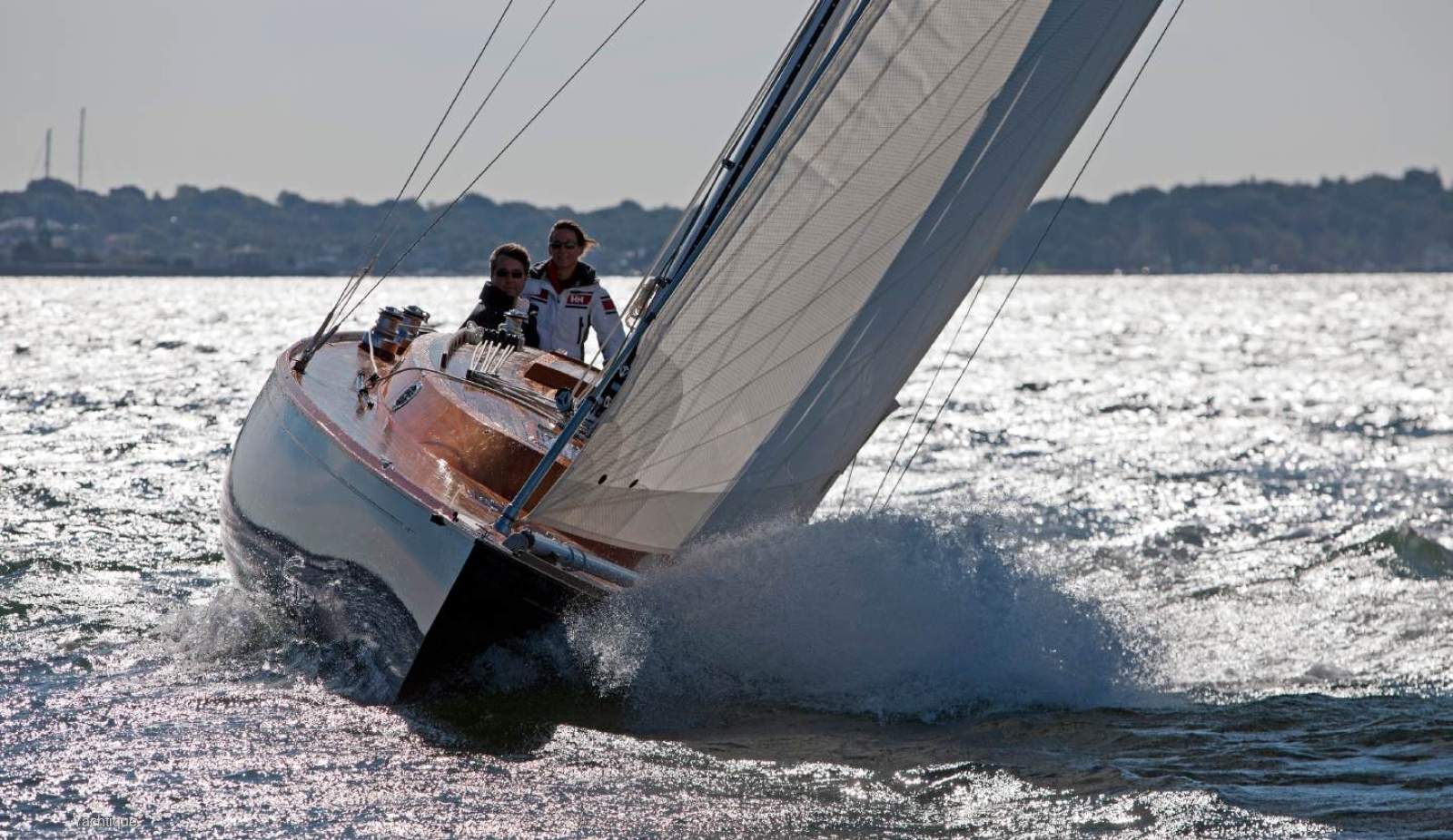 Spirit R46 - The James Bond Yacht From "Die Another Day"