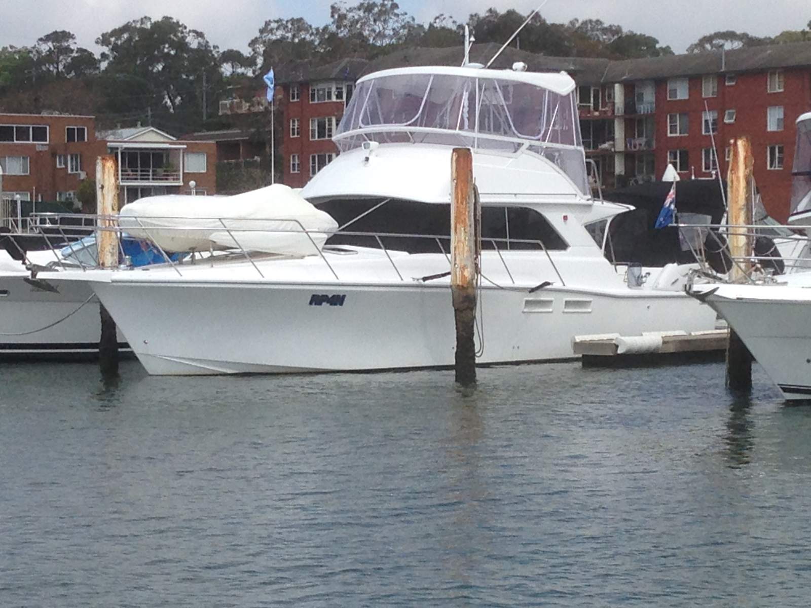 Caribbean 40 Flybridge Cruiser 2008