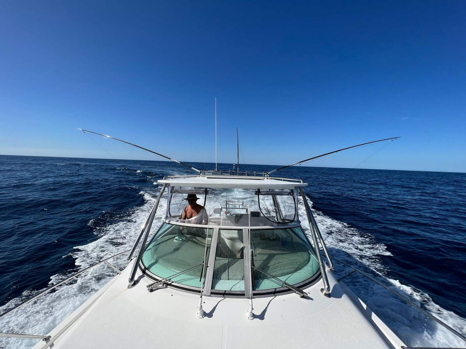 Riviera 3000 Offshore