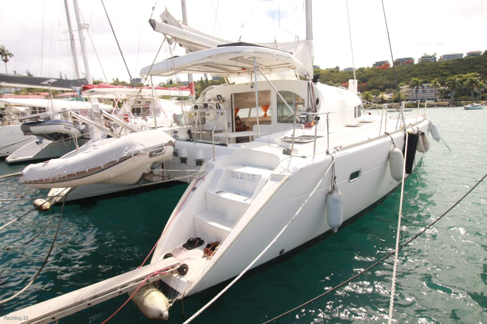 Lagoon 410 Charter version