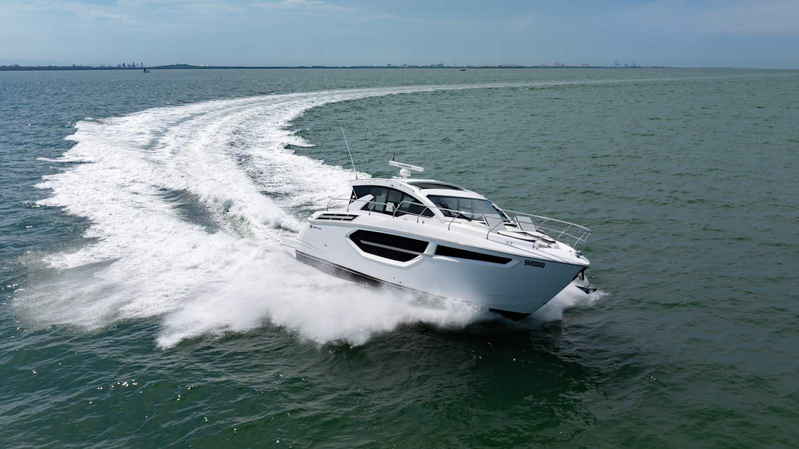 Cruisers Yachts 42 Cantius
