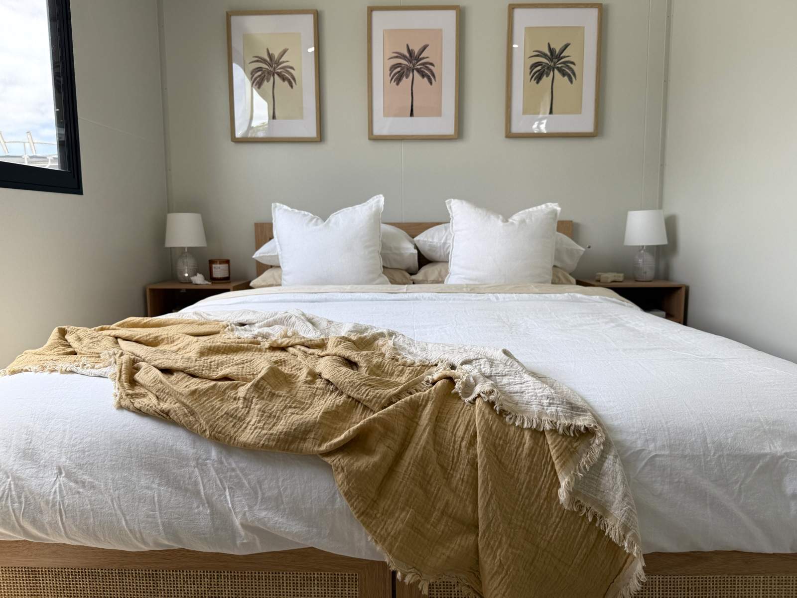 Sunset Boats 12m Houseboat - Ready for Summer!