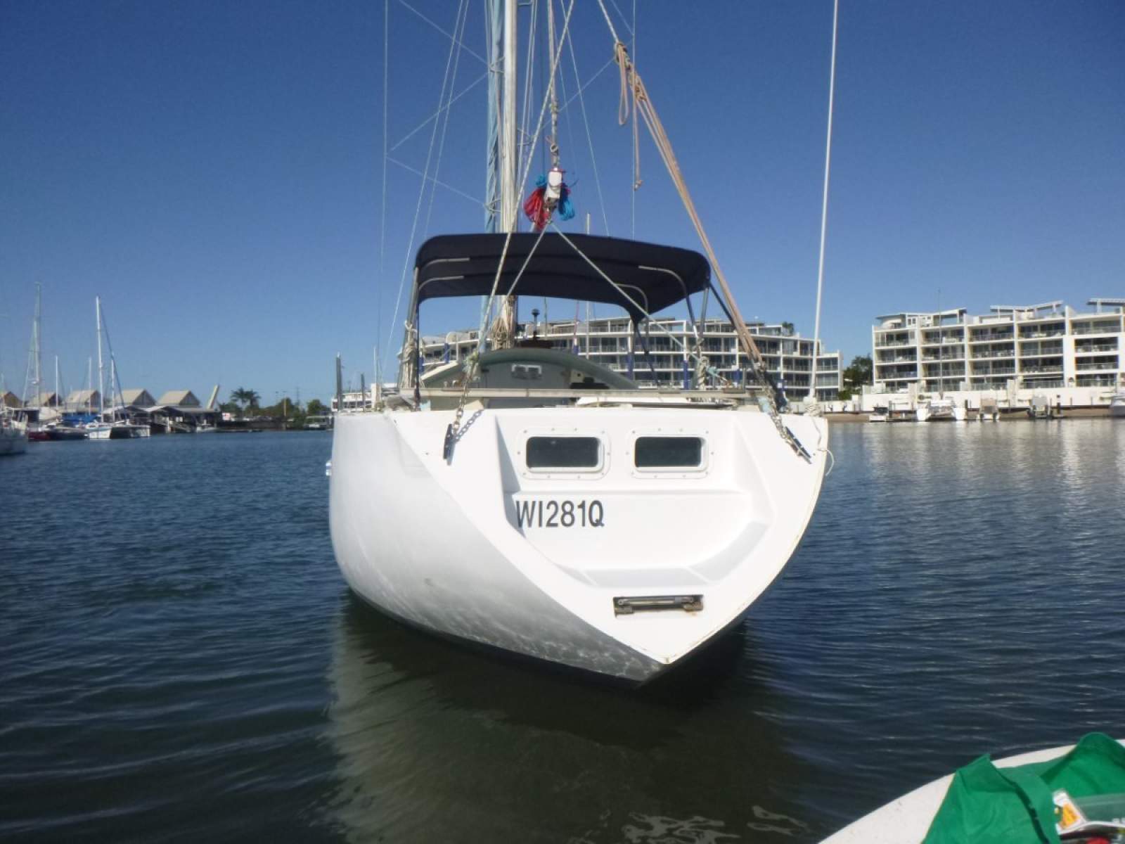Manitou Modified Stern 30