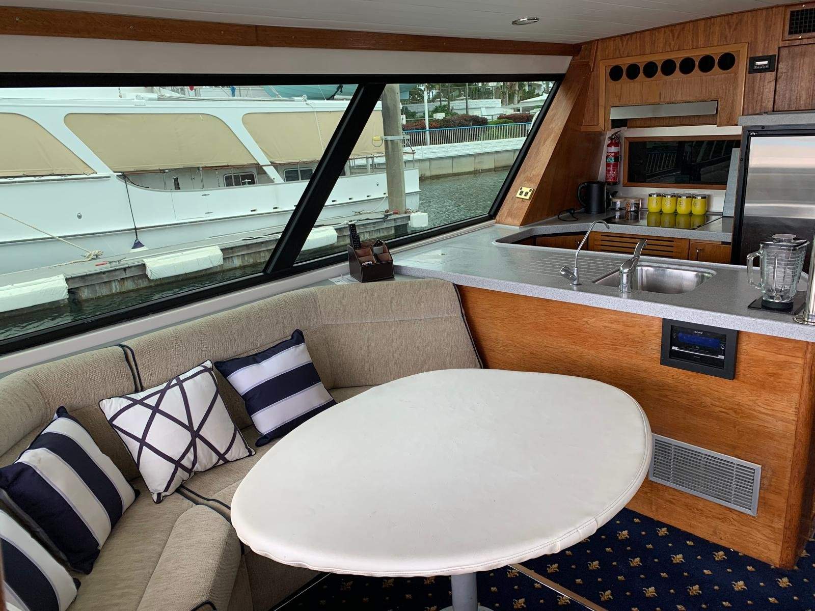 Bayliner 4588 Motor Yacht