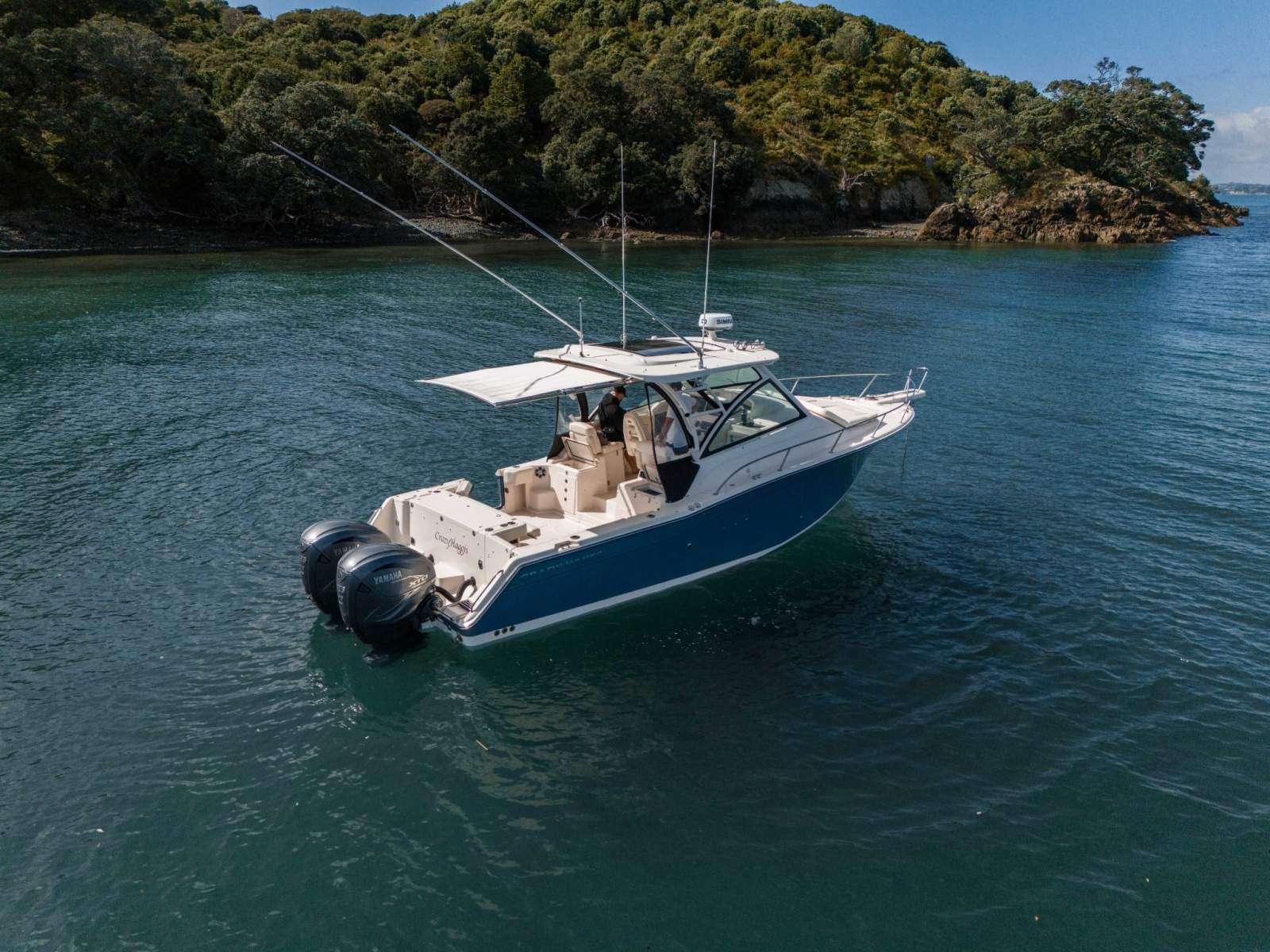 Grady-White Express 330