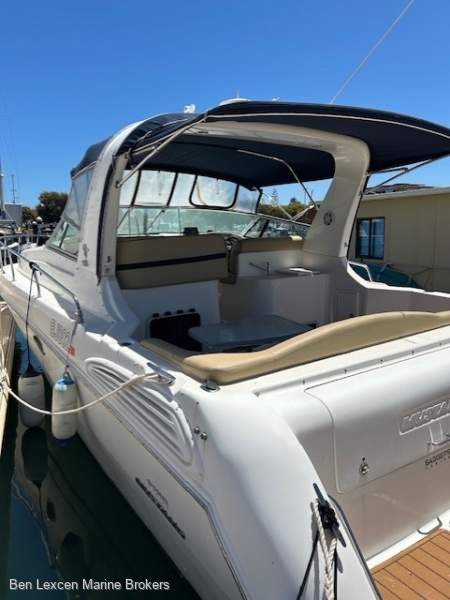 Mustang 3800 Sportcruiser TURN KEY WEEKEND CRUISER