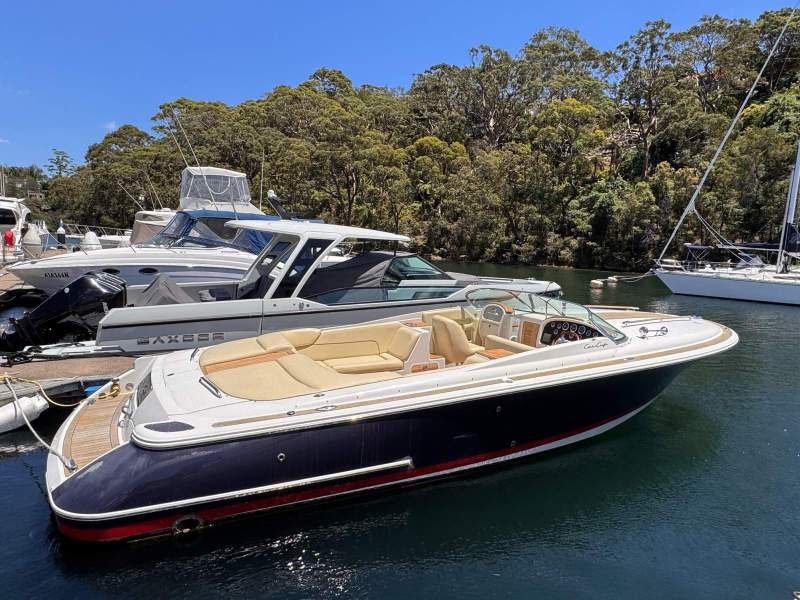 Chris Craft Corsair 28