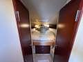 Sea Ray 44 Sundancer:Entering FWD master cabin
