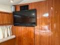 Sunseeker Manhattan 62 " Hardtop Flybridge ":Master tv